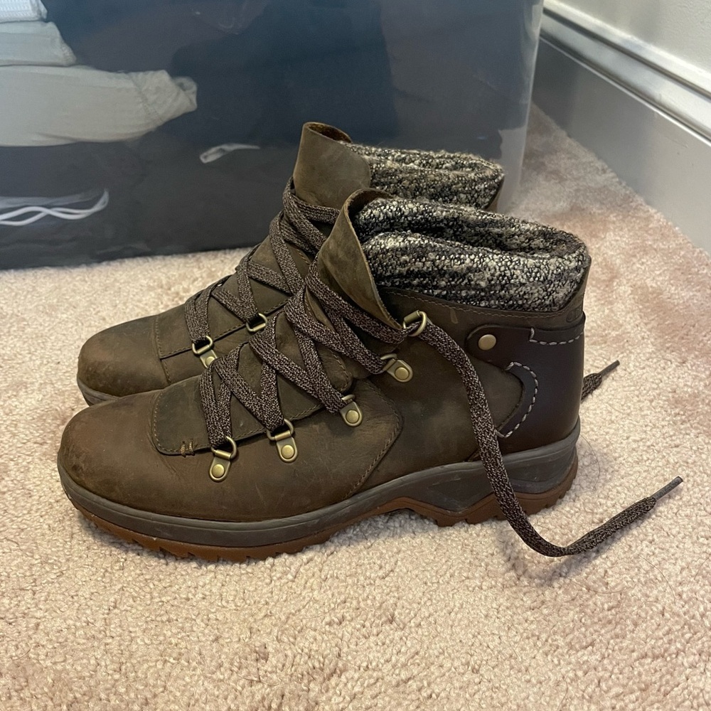 Merrell Eventyr Bluff Hiking Boots